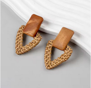 Серьги из соломы модные Киев - изображение 1