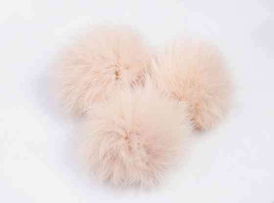 Помпони з натурального хутра песця на шапку 10-12см Персиковий Харків