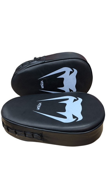 Лапа боксерская Прямая VENUM, кожа, 30*17*6 см Вишнёвое - изображение 1