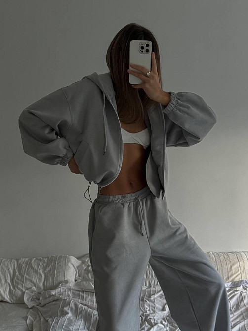 Женский базовый костюм двойка: кофта и брюки замша Серый Одесса - изображение 8