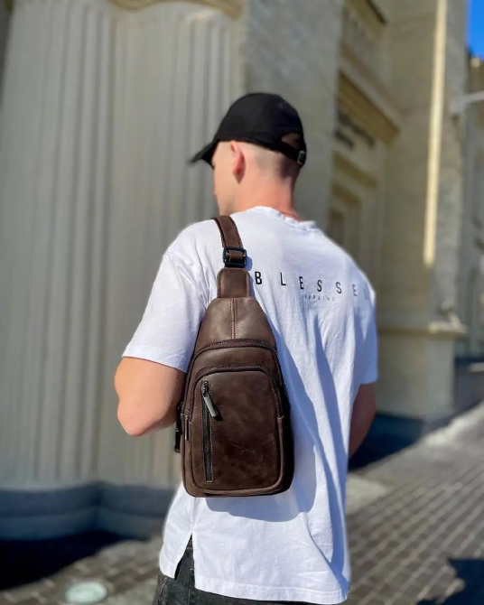Чоловічий шкіряний слінг для телефону коричневий Київ - фото 1