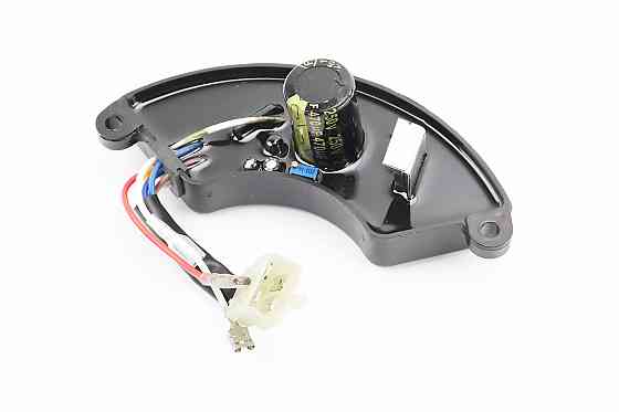 Реле напруги AVR однофазне 4-6кВт (корпус - сегмент, пластик, контакти - 2 "мама" + 4 "тато", 250V, 470µF) Київ