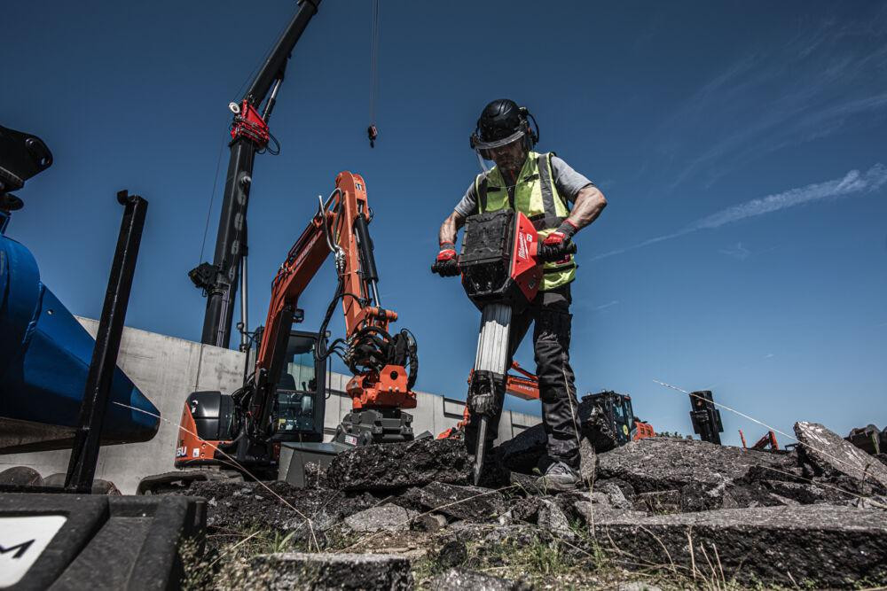 Каска захисна BOLT100 невентильована для промислового альпінізму жовта MILWAUKEE Одеса - фото 3