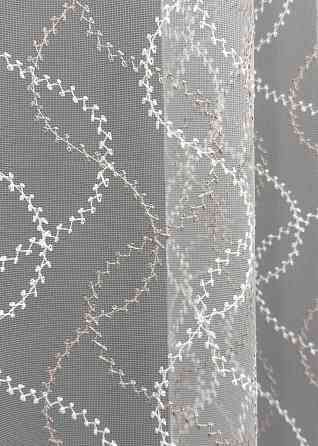 Тюль VR-Textil 1835т Фатин с вышивкой и люрексом Молочный с пудровым 300х270 см (40-189) Киев