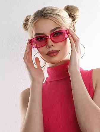 Сонцезахисні прямокутні окуляри в пластиковій оправі рожеві Луцк