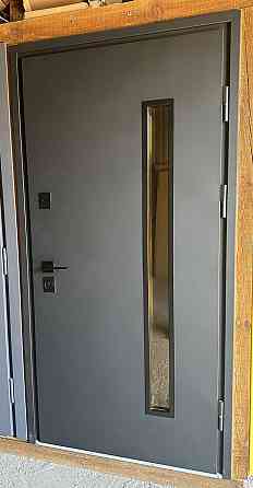 Двери уличные Redfort, модель Стрит Грей Люкс со стеклом (Металл/МДФ) , комплектация Комфорт (3 контура) С ТЕРМОРАЗРЫВОМ Киев