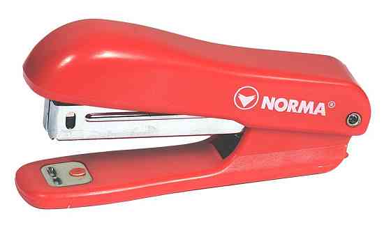 Степлер пластиковий №10 (10 арк.) "Norma" 40 мм. червоний, 4029-01N, шт Київ