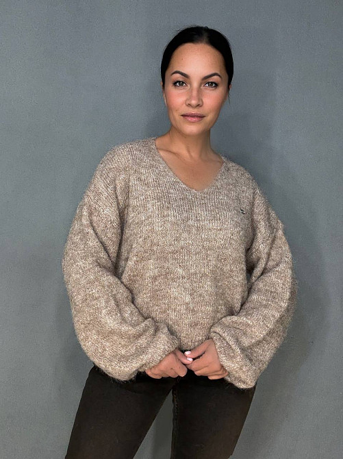 Светр жіночий A-N 08-1 оверсайз з вовною виріз мис, бежевий, one size Київ - фото 7