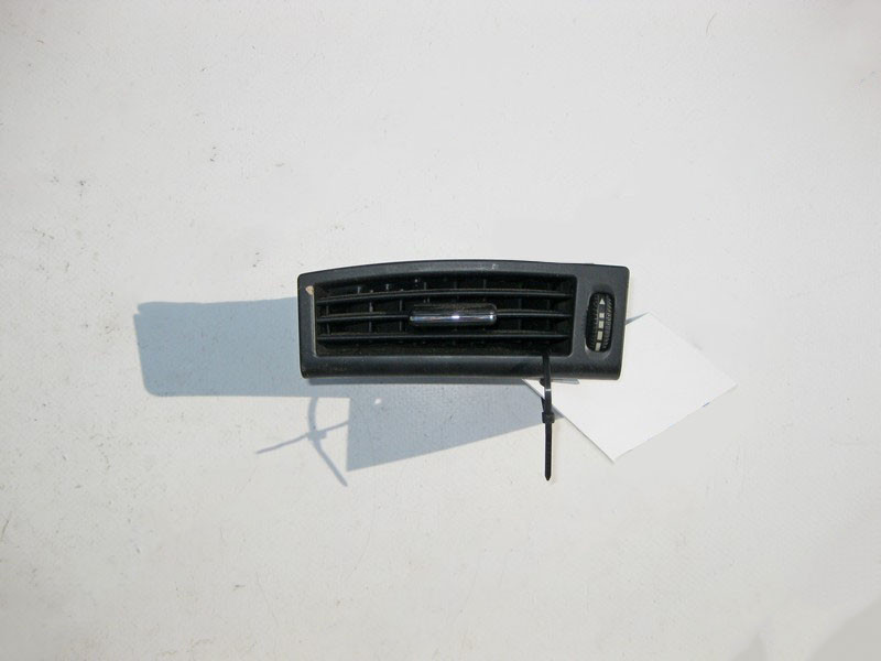 Mercedes-Benz  A2218300454 9116 Вентиляційний дефлектор у правій стійці "B" чорний Одесса - изображение 1