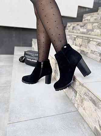Черевики жіночі VELONY чорні натуральна замша висота 10см каблук 8,5см 35р.-22,5см. (1173) Коломия