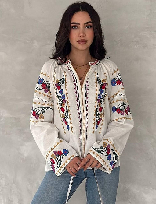 Женская стильная универсальная вышиванка с цветами 80% хлопок, 20% полиэстер. 44 Одесса - изображение 4