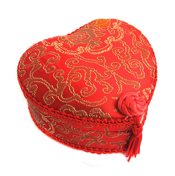 Скринька з вишивкою Серце Київ - фото 1