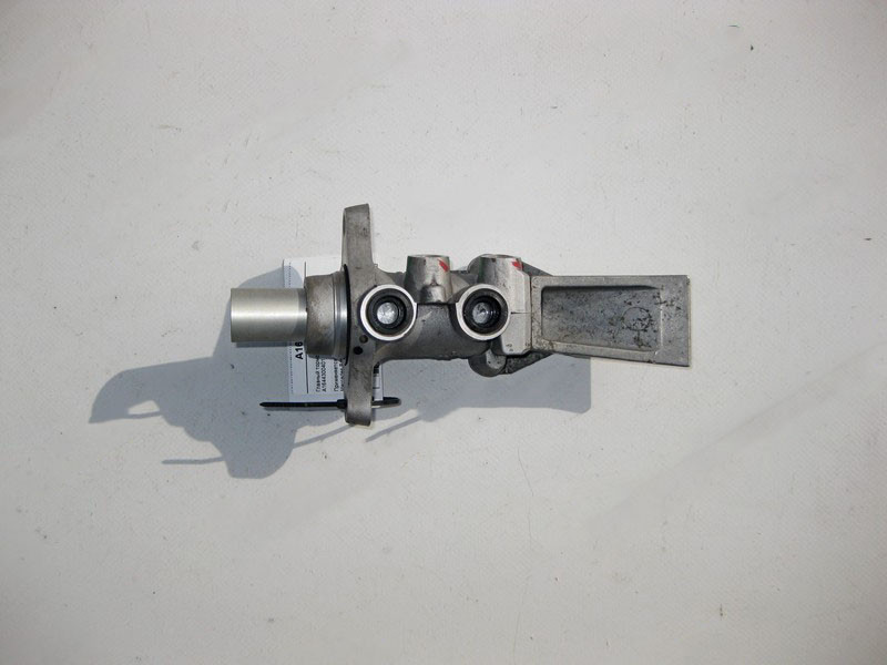 Mercedes-Benz  A1644300401 Головний гальмівний циліндр ML W164 GL X164 R-Class W251 Одесса - изображение 1