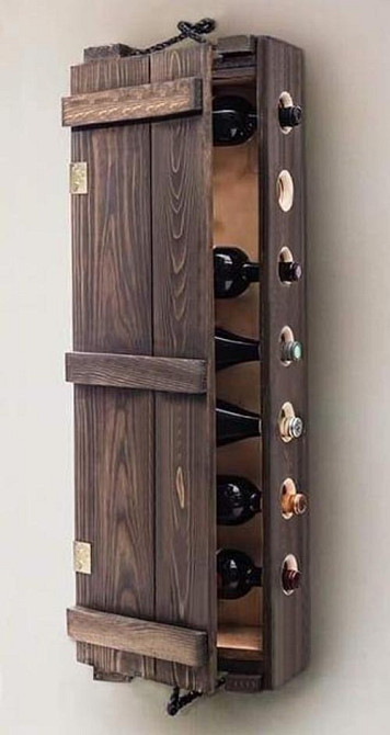 Настенный бар 