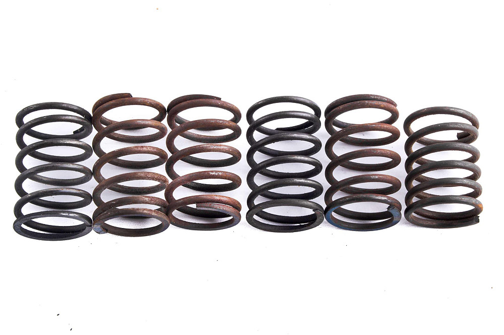 Пружина зчеплення (маховика) МТ, УРАЛ (6шт) VDK Київ - фото 1