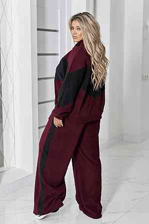 Спортивный флисовый костюм 