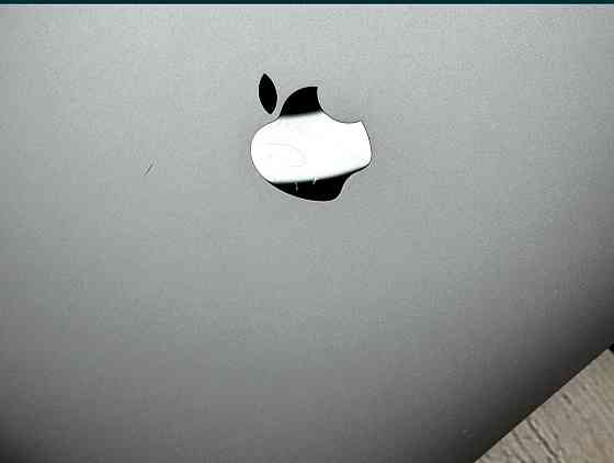 Ноутбук: MacBook Pro 13 (2017) ( Space Gray , 8/256Gb.A1708) USA. Київ