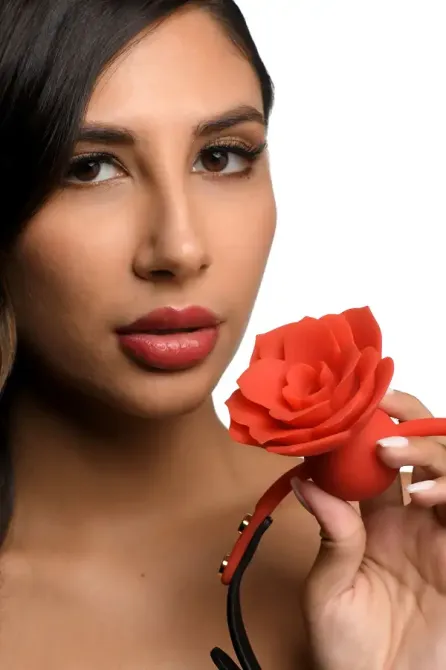 Силіконовий кляп з трояндою Master Series: Blossom Silicone Rose Gag – Red Львів - фото 8