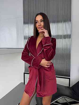 Женский велюровый короткий халат на запах с карманами Бургунди Одесса