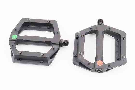 Педалі MTB широкі 9/16" (117x110x25.5mm) зі знімними шипами, пром-підшипник (6*13*5), пластикові, чорні NW-613B Київ