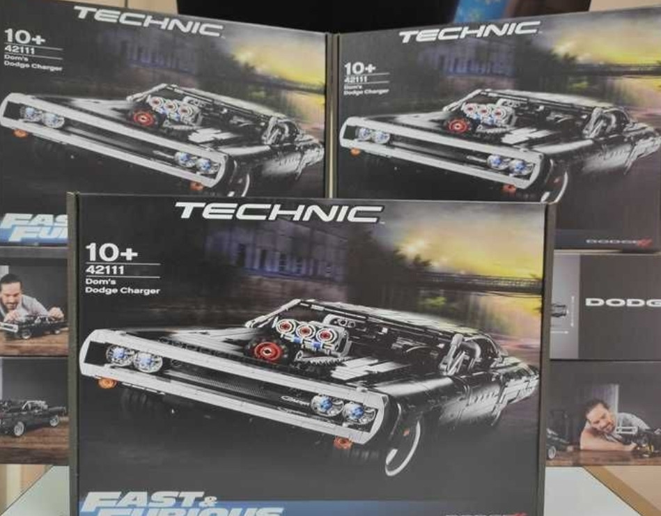 Конструктор Technic Dodge Charger!️ НОВИЙ‼️ 1077 деталей LEGO 42111!!️ Київ - фото 3