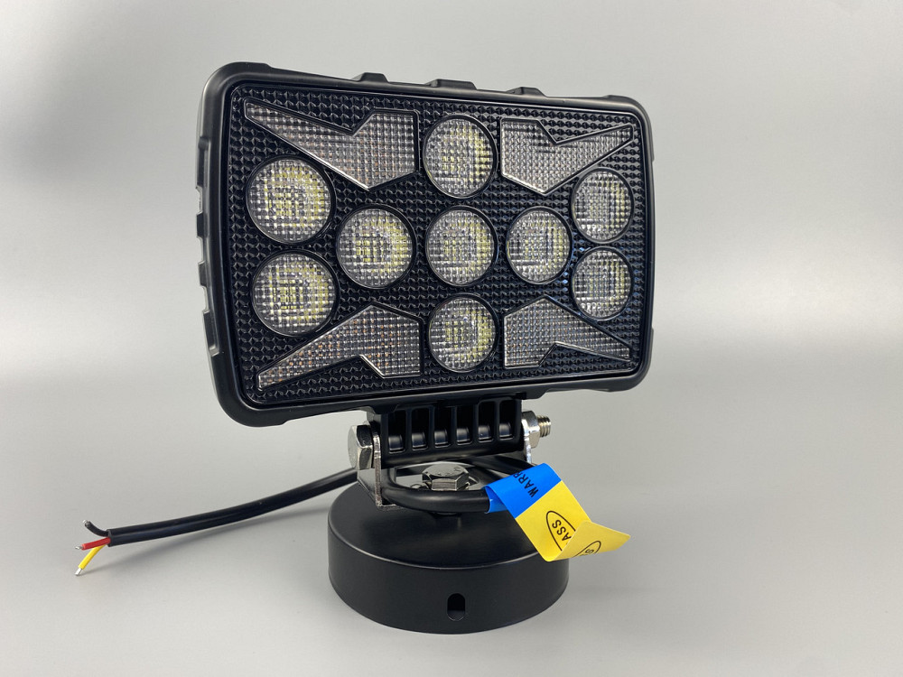 Фара LED квадратна 18 Led chip 12/24V. Широкий промінь + DRL світло + стробоскоп, світло 6500 К, IP67 Мукачево - фото 6