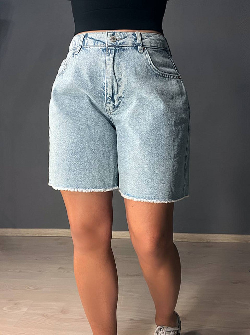 Шорты женские джинсовые It’s Basic 4015 средней длины с бахромой голубые, голубой, 38, 38, 81 см, 105 см Киев - изображение 1
