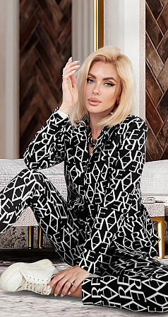 Брючный костюм с пиджаком (44) Киев - изображение 1