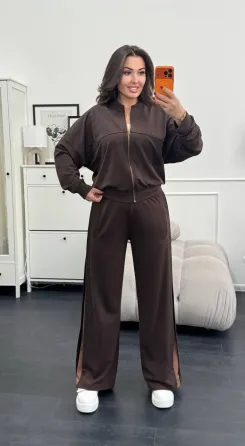 Женский спортивный костюм с полосками — стильный повседневный комплект Одесса