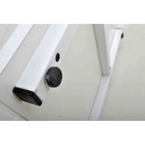 Педикюрная подставка с белой полочкой, белый металл Киев