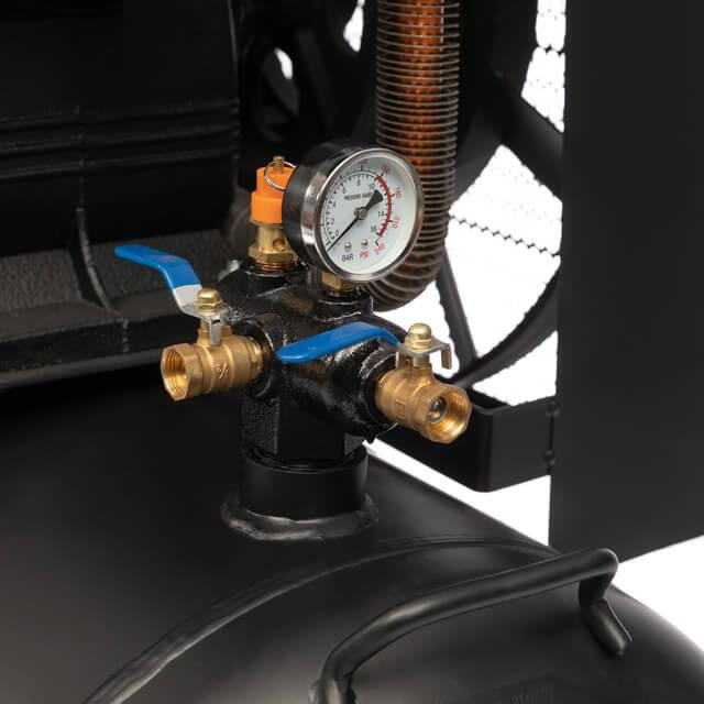 Компресор, 300 л, 11,0 кВт, 380 В, 10 атм, 1600 л/хв, 3 циліндри, 80 дБ INTERTOOL PT-0050 Київ - фото 5