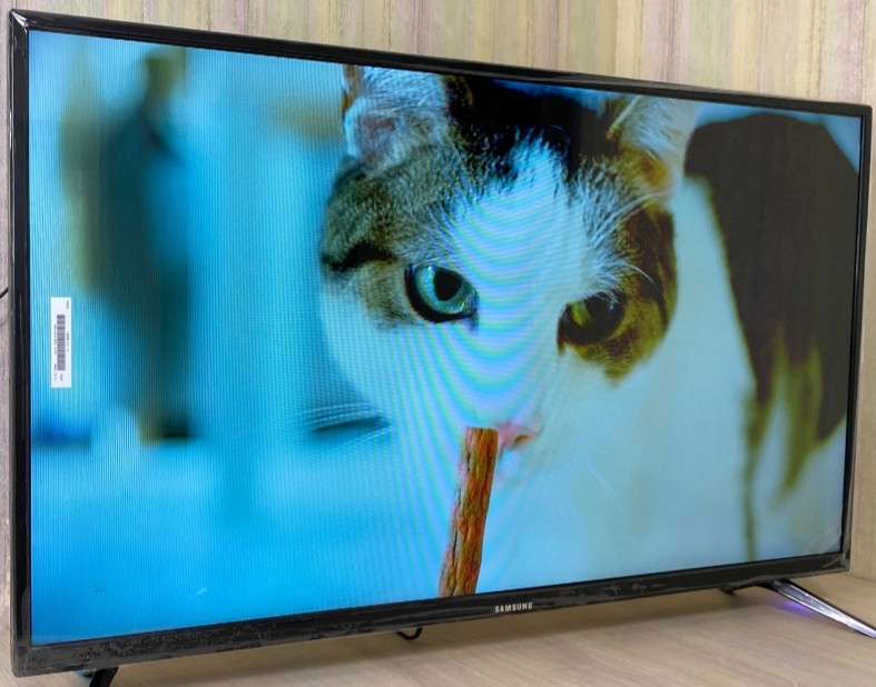 Тонкий телевізор: Samsung 34" 4K HDR Smart TV Харків - фото 3