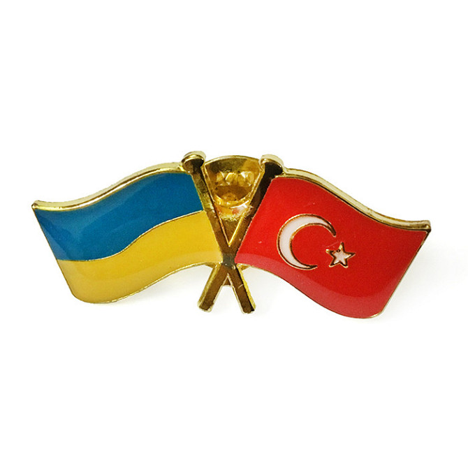 Колекція значок Україна-Туреччина. Київ - фото 1