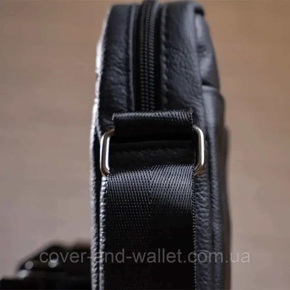 Маленька чоловіча вертикальна сумка із натуральної шкіри чорного кольору Leather Collection Київ - фото 6