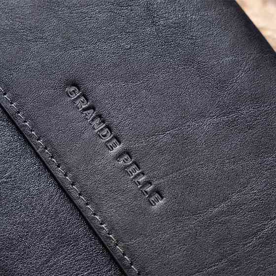 Горизонтальная барсетка-клатч мужская в гладкой коже GRANDE PELLE 11298 Черная Киев