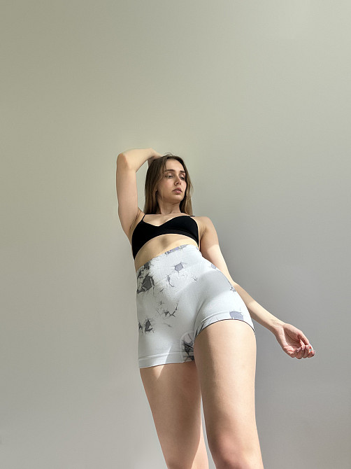 Жіночі шорти push up(пуш ап) облягаючі Marble спортивні для фітнесу з високою талією мармурові світло сірі світло-сірі з cірим Одеса - фото 10