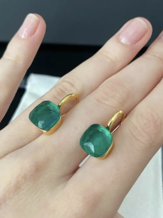 Помеллато / Pomellato серьги позолота с одним квадратным камнем зеленого цвета / Серьги с одним зеленым камне Одесса