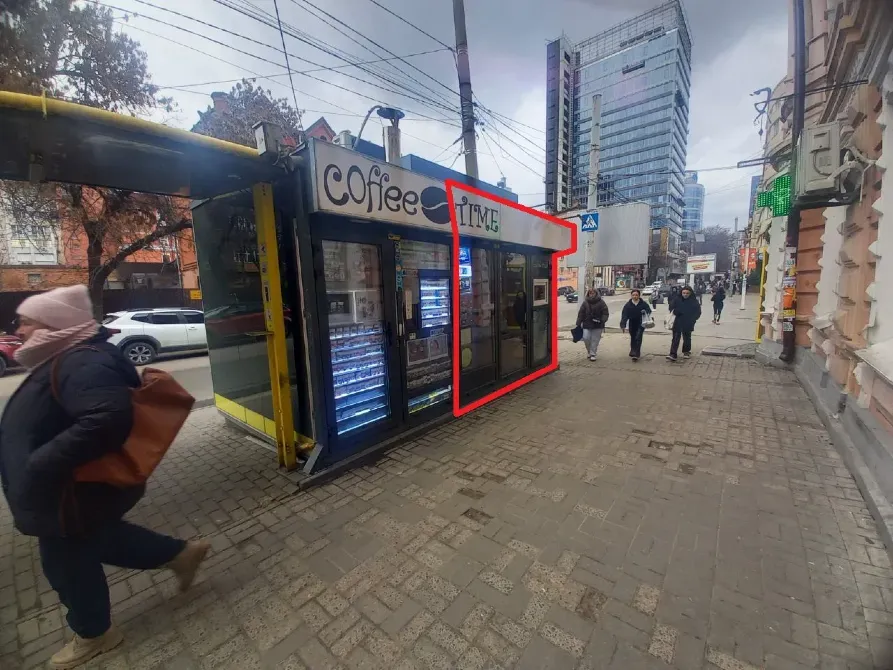 Павільйон в центрі міста, на Європейській площі (пересічення Глінки і Міронова) Супер трафік, все ск Дніпро - фото 1