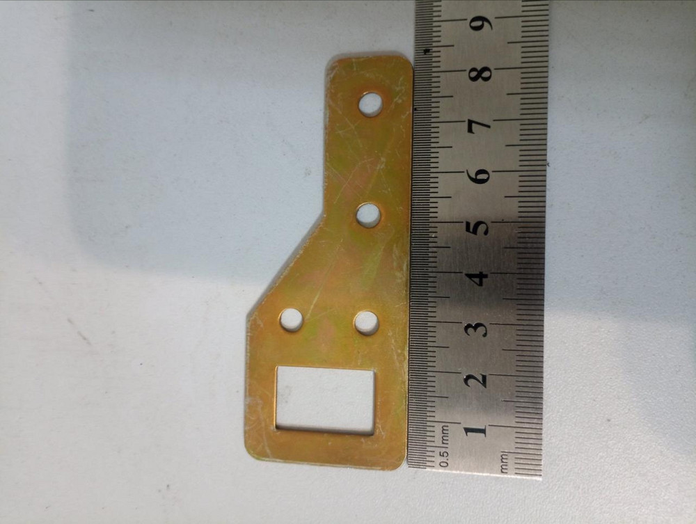 Вушко для підвішування меблів ліве/праве 85мм, оцинк жовтий "P-o" Київ - фото 1