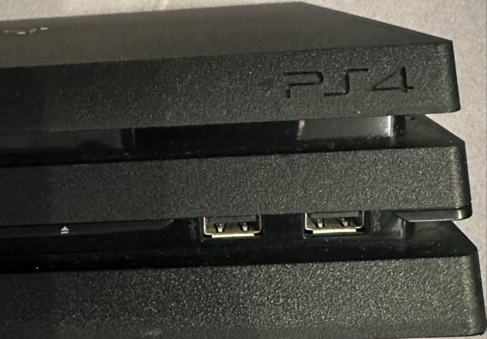 Приставка Sony Ps 4 pro 1 tb. Київ - фото 1