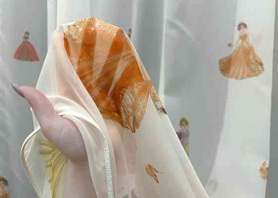 Тюль VR-Textil 1936т Шифон с принтом Молочный с разноцветным 300х270 см (42-0905) Киев