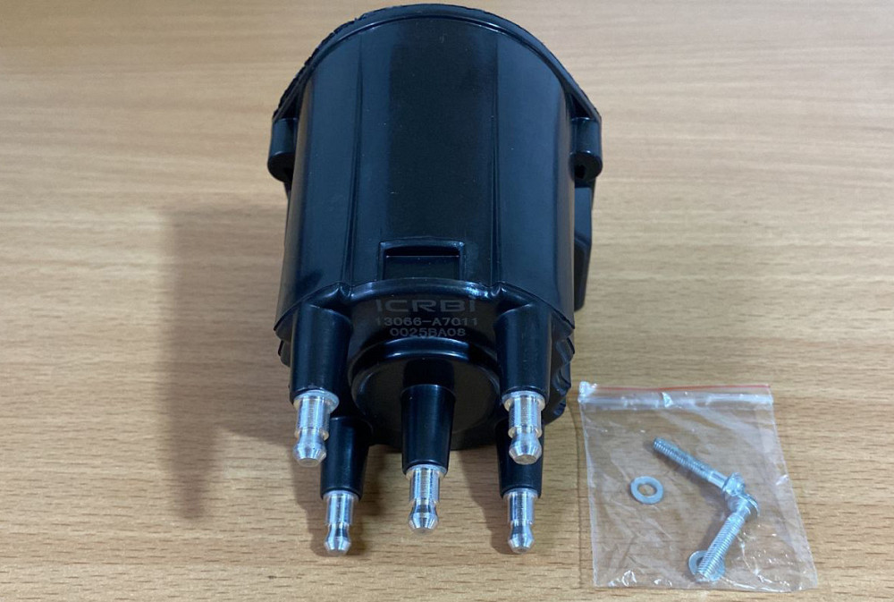 Кришка Nexia 1,5 (кришка розподільника запалення чорна) трамблера Мукачево - фото 2