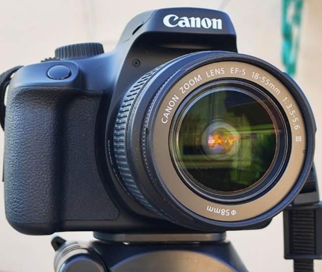 Дзеркальний фотоапарат Canon 4000D з підтримкою Wi-Fi Київ - фото 5