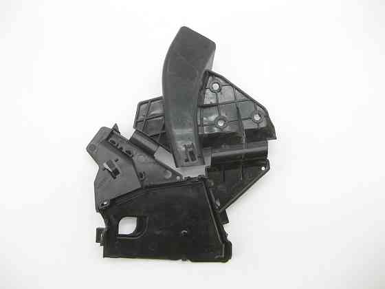 Mercedes-Benz  A2517330414 Кришка - кронштейн замка задніх правих дверей R-Class W251 Одеса