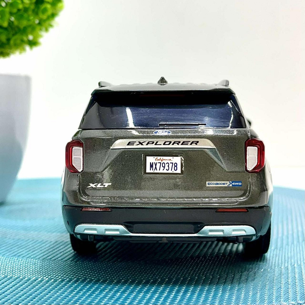 Машина Автосвіт Ford Explorer XLT інерційна металева відчиняються двері 21 см Сіра (AP-1922) Чернігів - фото 2