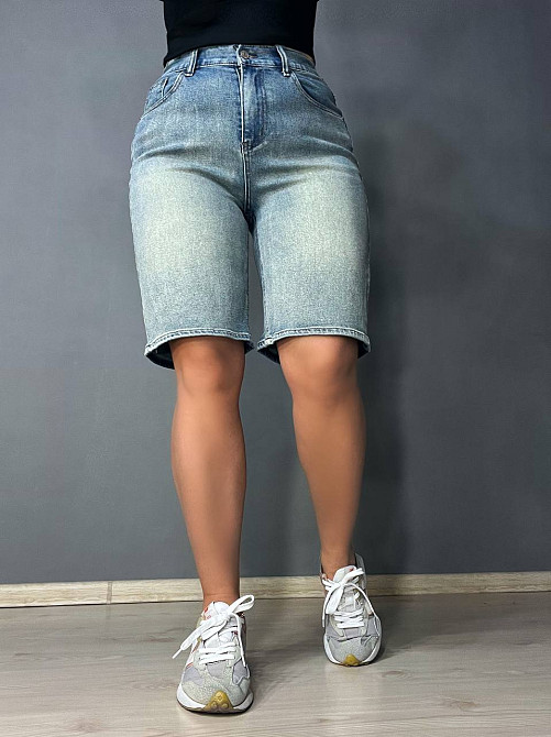 Шорты женские джинсовые Allure 560-88 бермуды с резинкой на талии голубые, голубой, З2, 32, 84 см, 112 см Киев - изображение 1