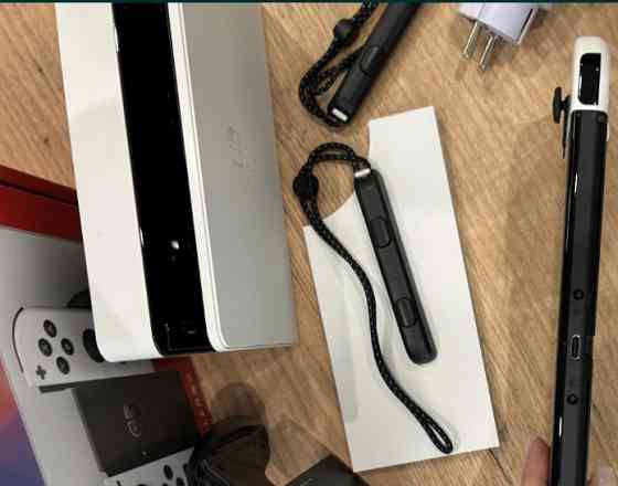 Приставка ЦІЛИЙ НАБІР Новий Nintendo Switch OLED Київ