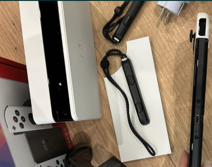 Приставка ЦІЛИЙ НАБІР Новий Nintendo Switch OLED Киев - изображение 2