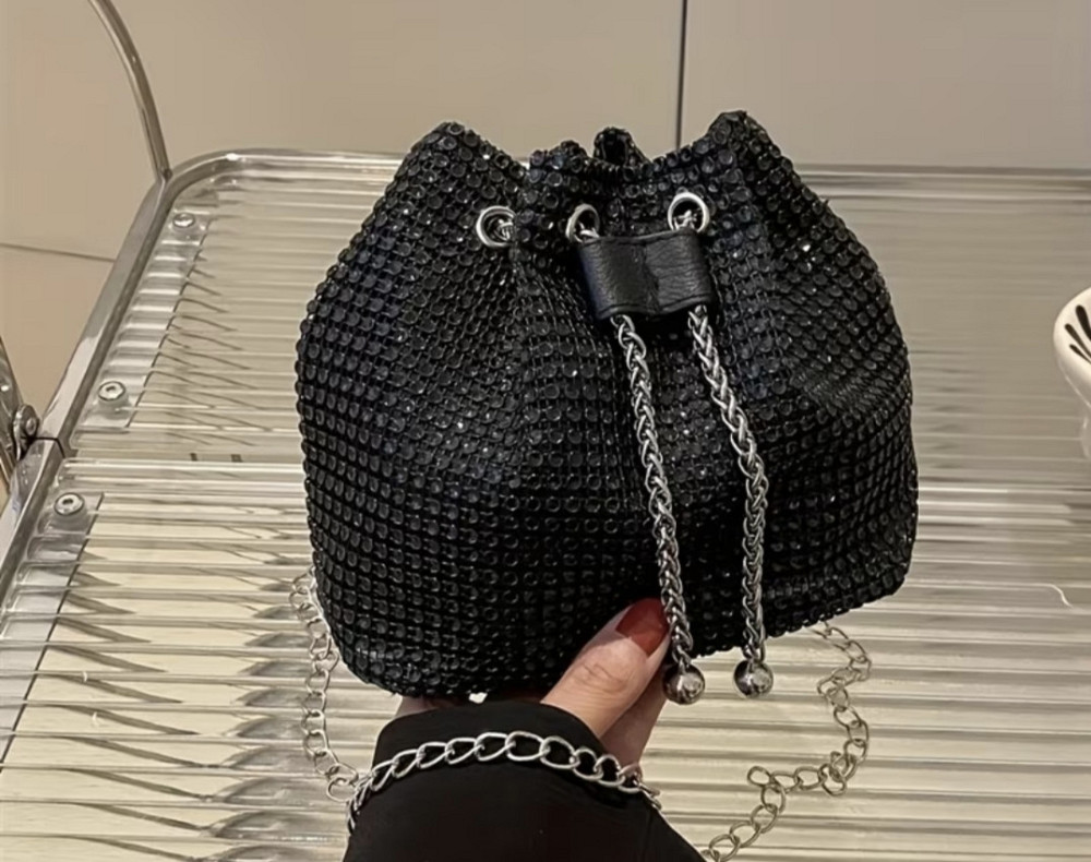 Маленька  сумочка-мішечок Чорний Сміла - фото 1