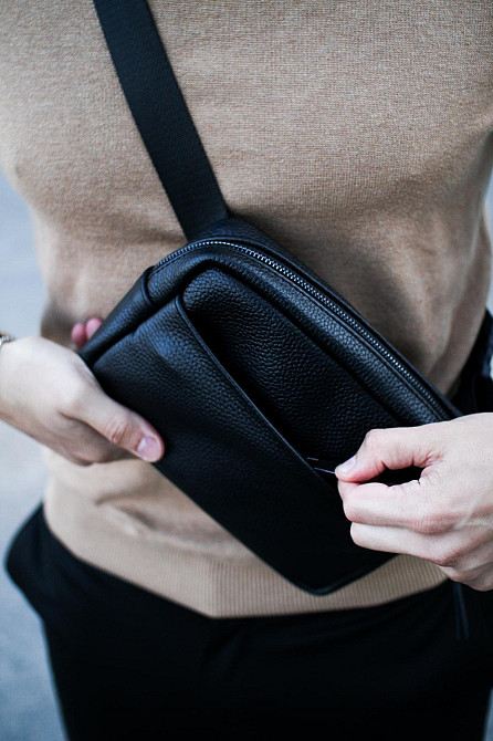 Кроссбоді, бананка із натуральної шкіри, шкіряна сумка на пояс SKILL Smart (Чорна) Суми - фото 5